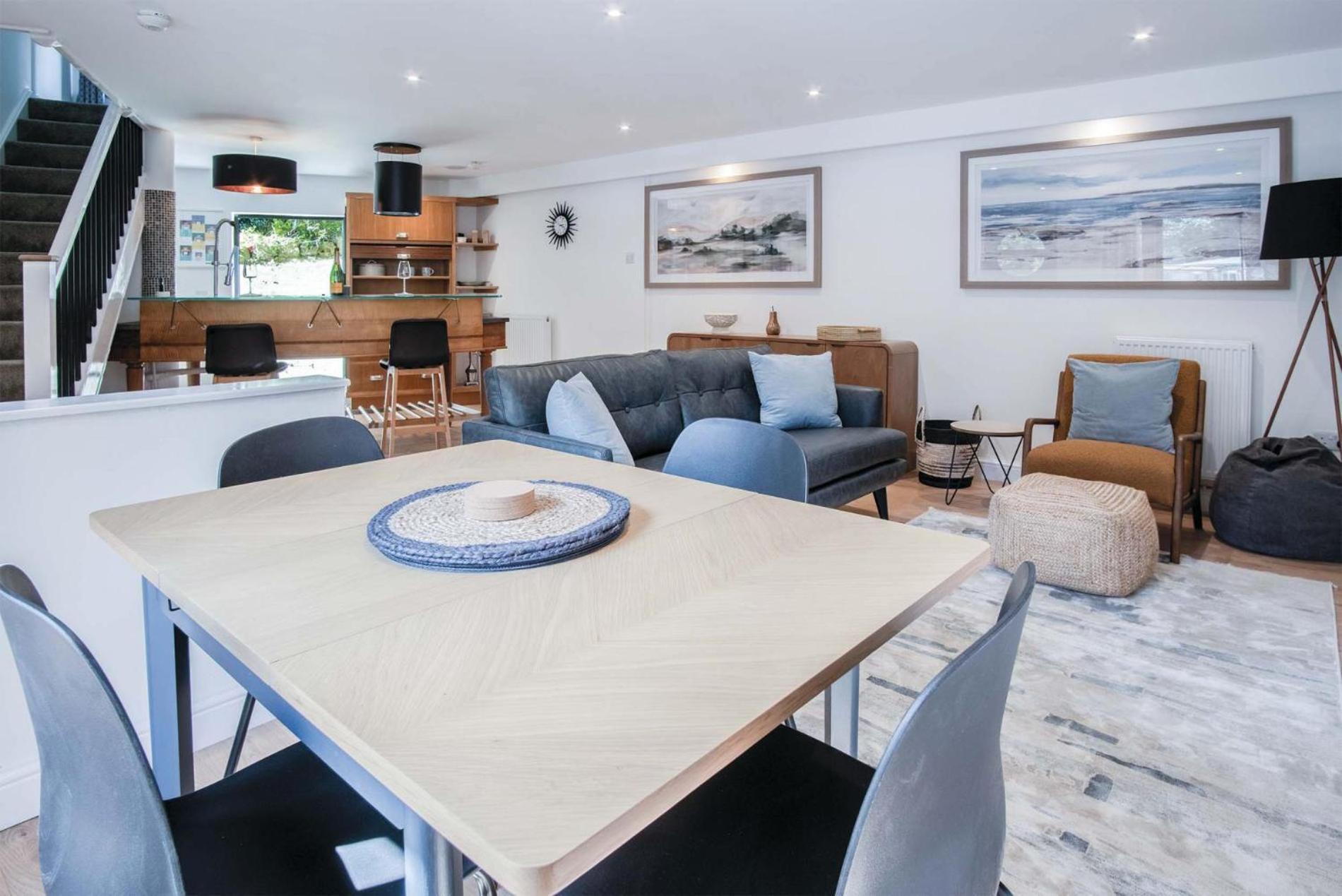 The - 2 Bedroom - *