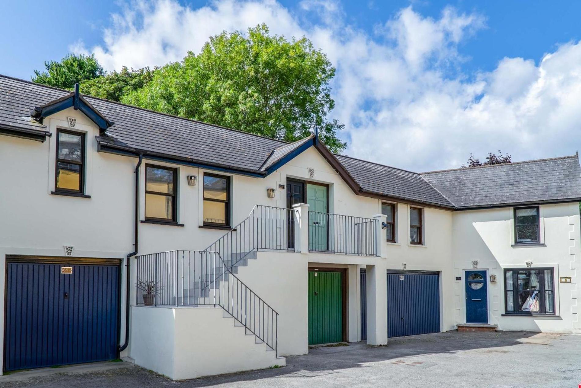 The - 2 Bedroom - Holiday home